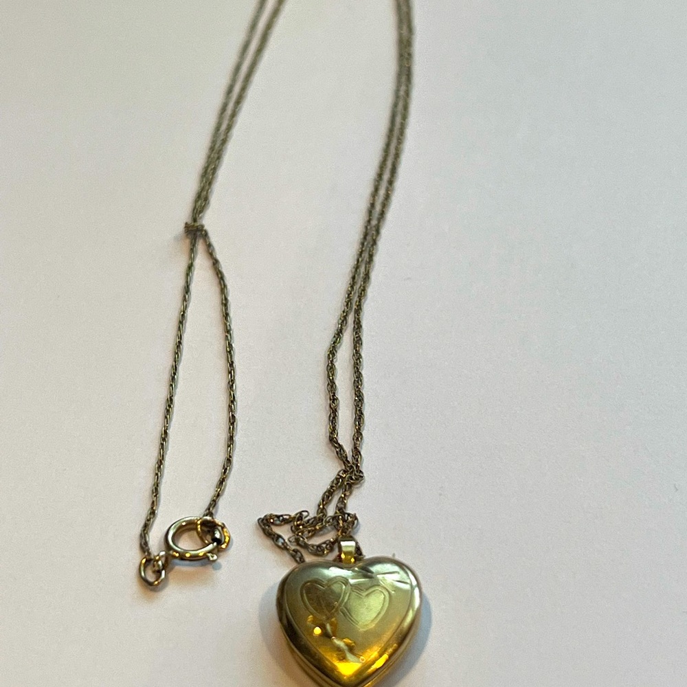 14k solid gold love heart necklace, openable, can insert small pictures